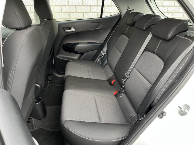 KIA PICANTO 1.0 CVVT First Edition | Dealer onderhouden | Apple CarPlay / Android Auto | Achteruitrijcamera | Navigatie |