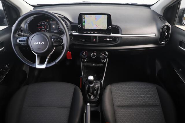 KIA PICANTO 1.0 DPi DynamicLine Carplay Android Navigatie Achteruitrijcamera 14 inch LMV Airco Elektrische Ramen