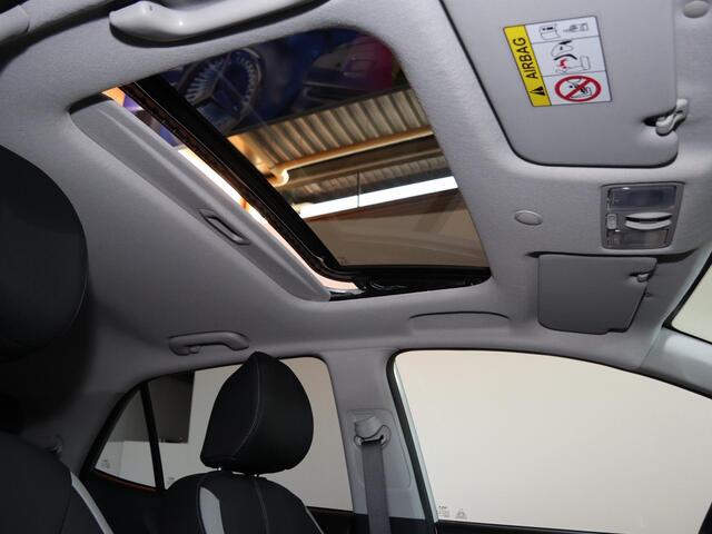 KIA PICANTO 1.0 DPI GT-Line | Panoramaschuifdak | Stoelverwarming | Achteruitrijcamera | Dodehoekassistentie | LED-koplampen | Climate control |