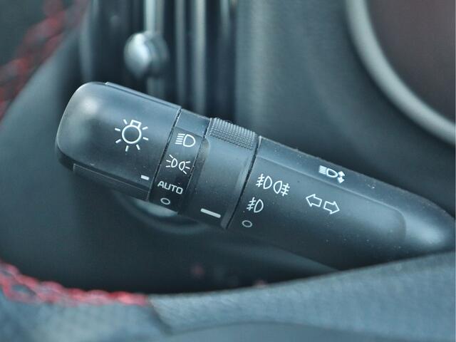 KIA PICANTO 1.2 CVVT 4 cilinder GT-Line | Navigatie | Camera | Stoel+stuurverw. | Keyless | LED | Tot 10jr.Garantie |