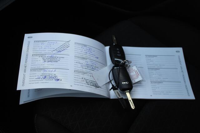 KIA PICANTO 1.0 CVVT First Edition Navigatie/Applecarplay/Achteruitrijcamera/Licht metalen velgen/Led dagrijverlichting/Cruise control/Climate control