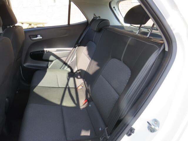 KIA PICANTO 1.0 CVVT ComfortPlusLine Navigator * Rijklaarprijs incl. garantie * Camera * Lichtmetalen velgen * Carplay Android *