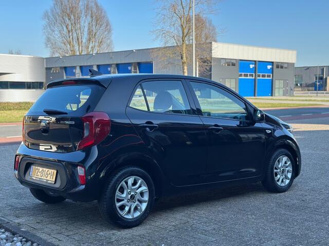 KIA PICANTO 1.0 CVVT ComfortPlusline Navigator '' Camera - Allseasonbanden - Airco ''