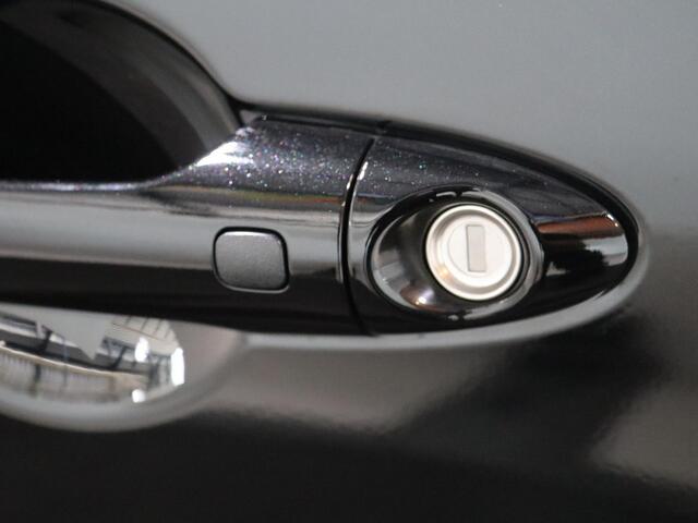 KIA PICANTO 1.0 GDi GT-Line | Panoramaschuifdak | Stoelverwarming | Achteruitrijcamera | Dodehoekassistentie | LED-koplampen | Climate control |