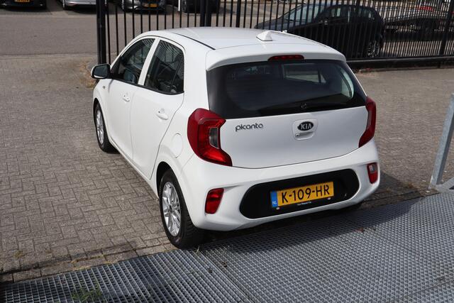 KIA PICANTO 1.0 DPi DynamicLine Achteruitrijcamera/Apple carplay/DAB/Cruise control/Airco/Centrale deurvergrendeling/Elektrische ramen/Licht metalen velgen 2E PINKSTERDAG GEOPEND VAN 12:00 TOT 17:00 (ROTTERDAM&HELLEVOETSLUIS)