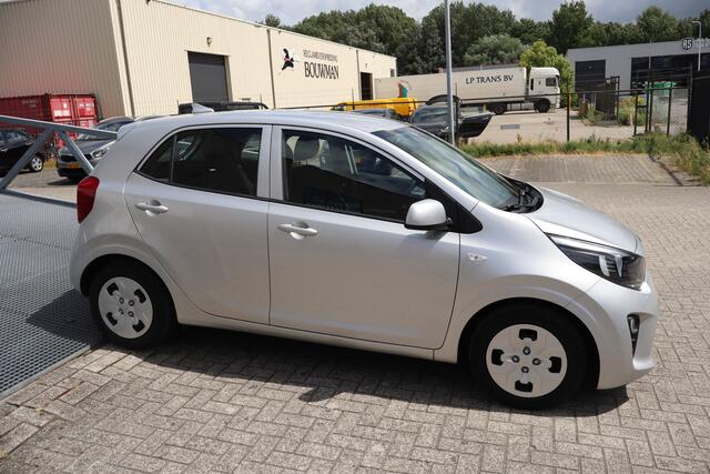 KIA PICANTO 1.0 MPi ComfortPlusLine Apple carplay/Achteruitrijcamera/Elektrische ramen/Centrale deurvergrendeling/Bluetooth/Airco