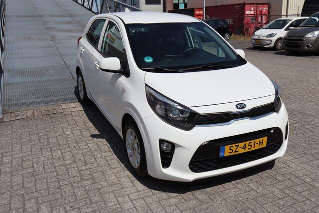 KIA PICANTO 1.0 CVVT ComfortPlusLine Apple carplay/Achteruitrijcamera/Airco/Licht metalen velgen/Navigatie/Centrale deurvergrendeling/Elektrische ramen