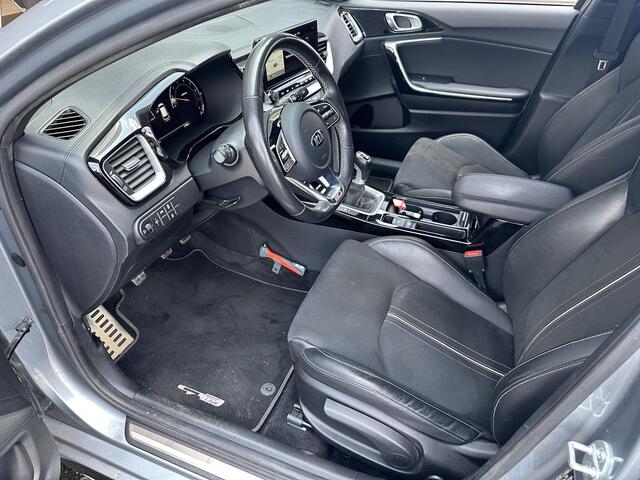 KIA PRO CEE D ProCeed 1.0 T-GDI GT-Line electrisch glazen schuif - Kanteldak | Cruise control | Climate control | Privacy Glass | Stuurverwarming | Stoel verwarming voor