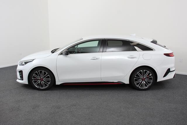 KIA PRO CEE D ProCeed 1.6 T-GDI 204pk DCT GT | Navigatie | Camera | JBL | Lichtmetalen Velgen 18" | Stoel en stuurverwarming | Electrisch bedienbare achterklep | DAB | Led