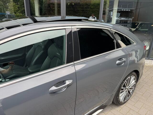 KIA PRO CEE D 1.5 Turbo 160PK GDI GT-LINE, Full Options, LeerAlacantara,PanoSchuifdak,Stuur Stoelverw