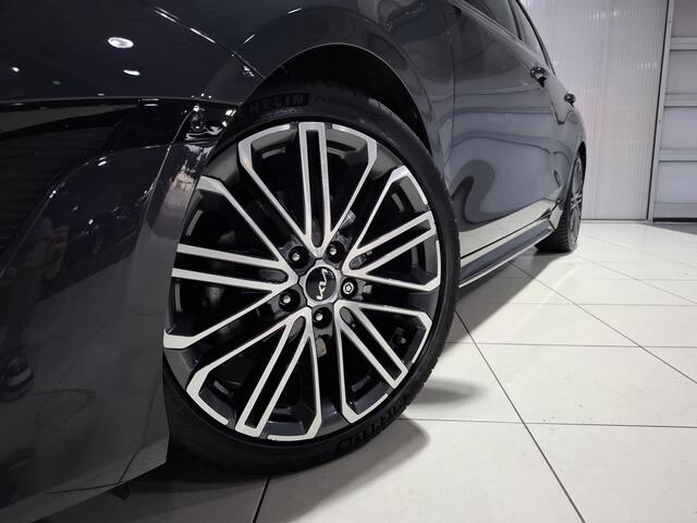 KIA PRO CEE D ProCeed 1.5 T-GDi GT-PlusLine AUTOMAAT, Schuifdak, elektrisch verstelbare bestuurdersstoel met geheugen.