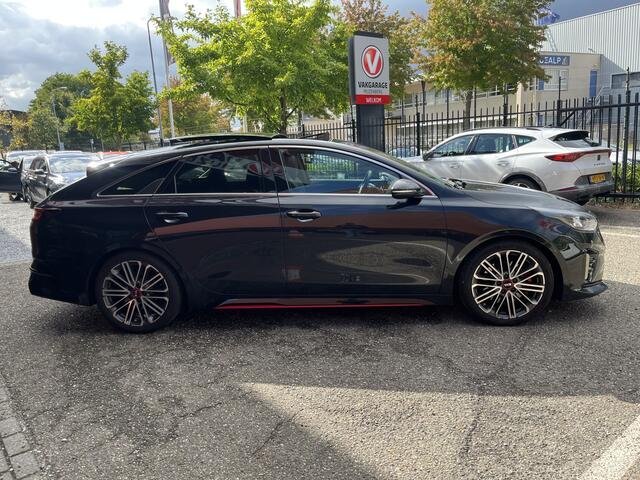KIA PRO CEE D ProCeed 1.6 T-GDI GT 204PK!! // SCHUIF-KANTELDAK // ADAPT. CRUISE // LEDER+ELEK. STOEL // JBL AUDIO // STUUR+STOELVERWARMING // KEYLESS //