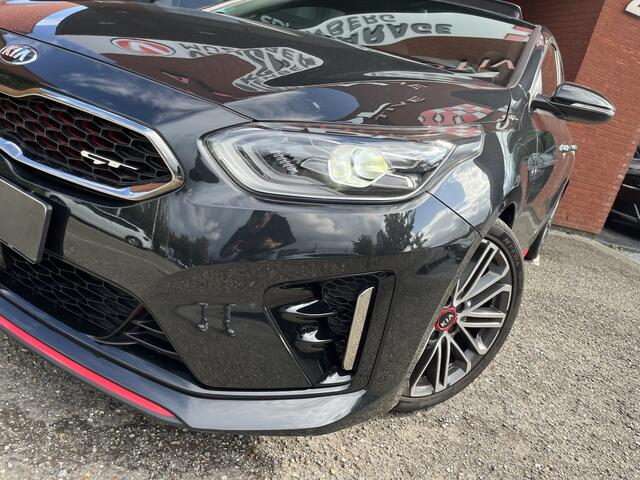 KIA PRO CEE D ProCeed 1.6 T-GDI GT 204PK!! // SCHUIF-KANTELDAK // ADAPT. CRUISE // LEDER+ELEK. STOEL // JBL AUDIO // STUUR+STOELVERWARMING // KEYLESS //