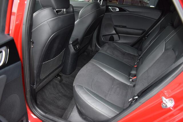 KIA PRO CEE D ProCeed 1.4 T-GDi/140pk GT-PlusLine DCT7/Autom. | Cruise Control Adaptief | Navigatie | Camera | Stoel+StuurVerwarming | Panoramadak | Trekhaak | Tot 10Jr. Kia-Garantie