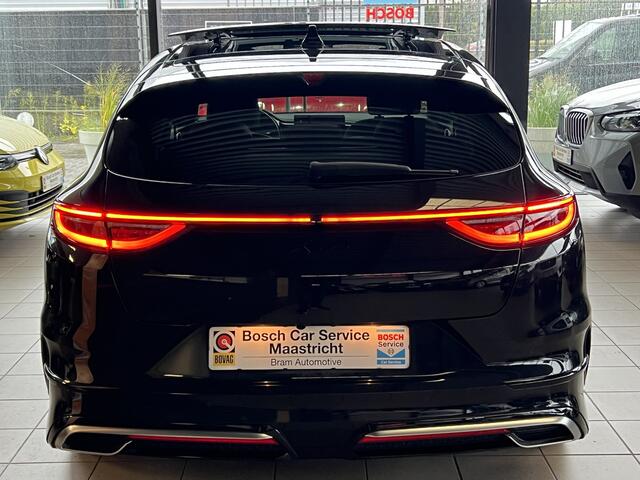 KIA PRO CEE D ProCeed 1.5 T-GDi GT-| Facelift | Pano | Leer | JBL | Stoel-Koeling-Verwarming | 1.Eigenaar | Wireless charging | Key-less | Camera | ACC | Lane-assist | Dodehoek |