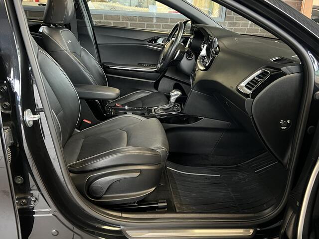 KIA PRO CEE D ProCeed 1.5 T-GDi GT-| Facelift | Pano | Leer | JBL | Stoel-Koeling-Verwarming | 1.Eigenaar | Wireless charging | Key-less | Camera | ACC | Lane-assist | Dodehoek |