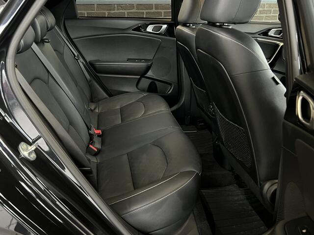 KIA PRO CEE D ProCeed 1.5 T-GDi GT-| Facelift | Pano | Leer | JBL | Stoel-Koeling-Verwarming | 1.Eigenaar | Wireless charging | Key-less | Camera | ACC | Lane-assist | Dodehoek |