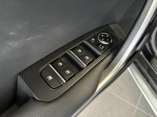 KIA PRO CEE D ProCeed 1.5 T-GDI GT-Line Black Edition, Schuif-/Kanteldak , Parkeersensoren achter , Sport interieur , Stoel/Stuurverwarming , Full map navigatie , Apple Carplay/Android Auto , Keyless | Adaptive cruise control |