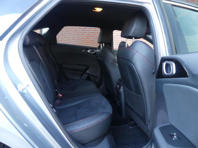 KIA PRO CEE D ProCeed 1.6 T-GDI GT Slechts 35346 km!! / Dealer onderhouden