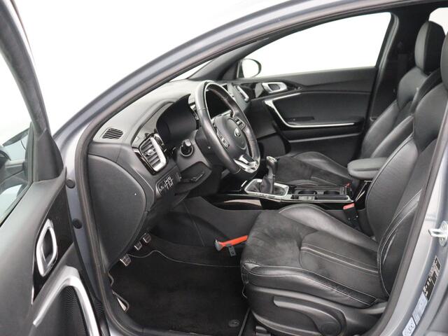 KIA PRO CEE D ProCeed 1.5 T-GDI GT-Line | Panoramadak | Stoelverwarming | Trekhaak | Leder/Alcantara | Carplay | Stuurverwarming | Camera | Navigatie | Keyless | Full LED | Parkeerhulp | Cruise control