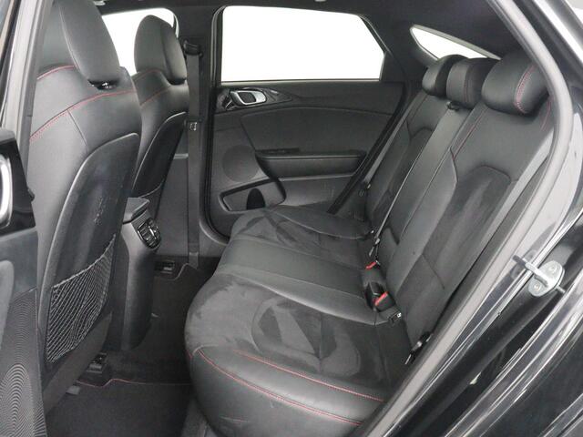 KIA PRO CEE D ProCeed 1.6 T-GDI GT | 204pk | Panoramadak | Leder/Alcantara | Stoel & stuurverwarming | Trekhaak | Adaptive cruise | JBL Sound | Carplay | Camera | Navigatie | Full LED | Keyless | Achterbankverwarming