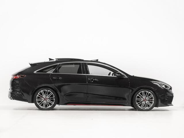 KIA PRO CEE D ProCeed 1.6 T-GDi GT Pano Virutal Memory Keyless