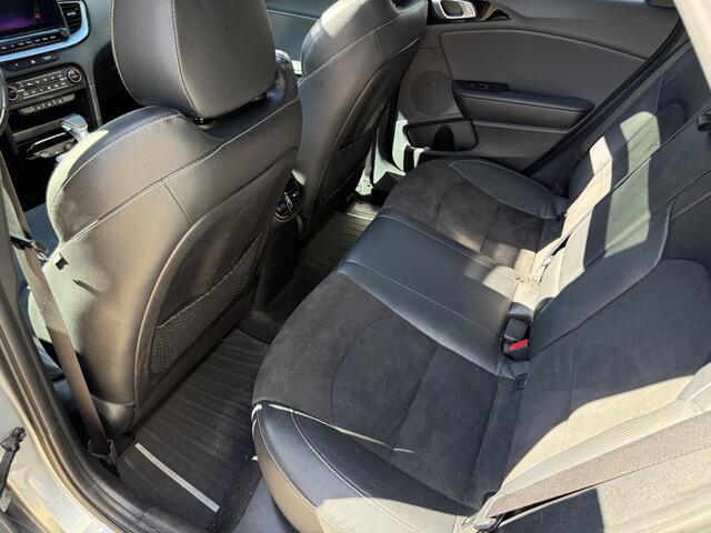 KIA PRO CEE D ProCeed 1.5 T-GDI GT-PlusLine / Automaat / Elektrisch Panoramadak / Cruise Control Adaptief / JBL-Audio / Navigatie / Camera / Stoel&Stuur Verwarming / BSW