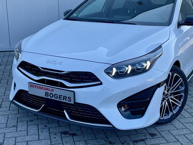 KIA PRO CEE D ProCeed 1.5 T-GDi GT-PlusLine Automaat Navigatie, Climate Control, Schuirdak, JBL, LED, 18"Lm, Adaptive Cruisecontrol, Stoel/Stuurvewarming