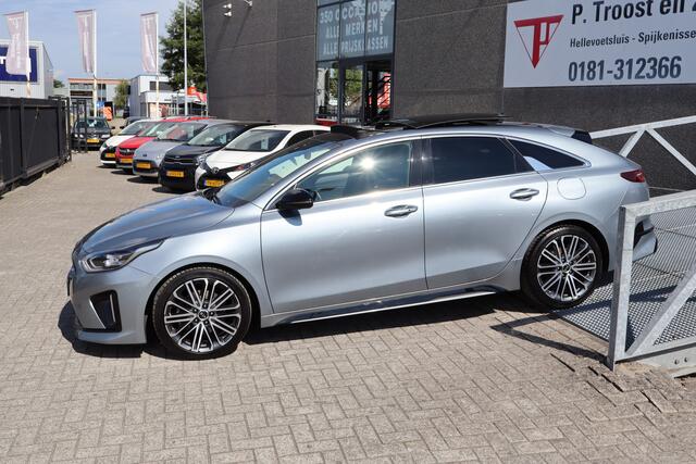 KIA PRO CEE D ProCeed 1.5 T-GDI GT-PlusLine Panoramadak! Apple carplay/Stuurverwarming/Stoelverwarming voor en achter/Elektrische stoel met geheugen/Achteruitrijcamera/Keyless/Lane assist/Dodehoek assistent/JBL Audio/Climate control