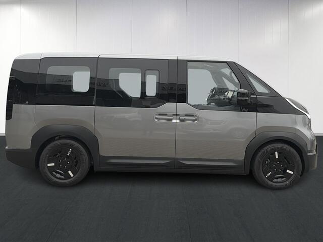 KIA PV5 Passenger Plus 71.2 kWh | Achteruitrijcamera | Stoelverwarming | Stuurwielverwarming | Schuifraam | Batterijverwarming |