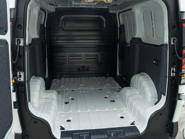 KIA PV5 L2H1 Elite 71.2 kWh | Schuifdeur links | Nieuw | Actieradius tot 416 km (WLTP) | Tijdelijk ¤ 2.500 aan accessoires naar keuze bij aanschaf of 2,99% financiering | Uit voorraad leverbaar |