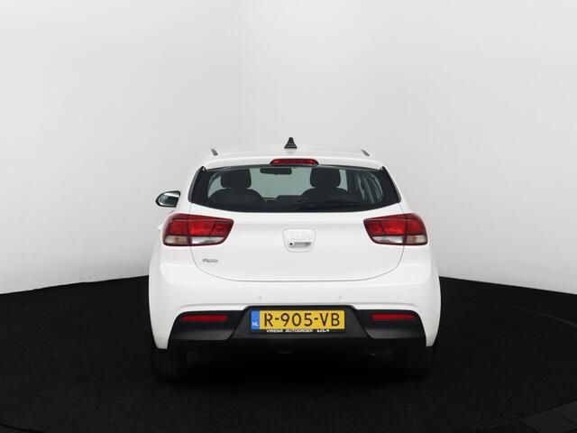 KIA RIO 1.0 T-GDi MHEV DynamicLine - Navigatie - Cruise Control - Climate Control - Apple CarPlay/Android Auto - Achteruitrijcamera - Fabrieksgarantie tot 12-2029