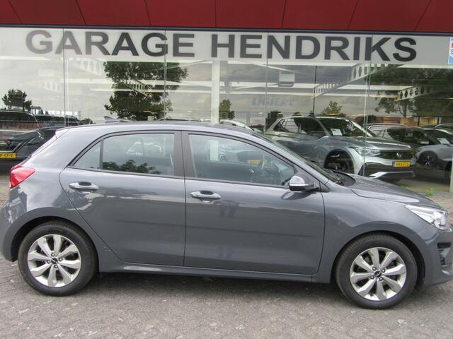 KIA RIO 1.2 4 cilinder DynamicLine, Camera,Navi , NWE TYPE , (occasion)