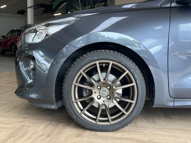 KIA RIO 1.0 TGDI 120pk | Platinum Edition | Navi | Camera | Leder | Pano | 17"| Stoel & Stuur Verwarming | Volledig onderhouden!