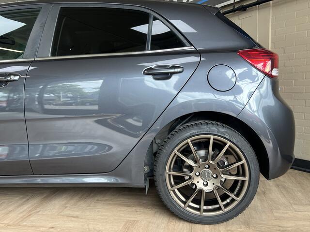 KIA RIO 1.0 TGDI 120pk | Platinum Edition | Navi | Camera | Leder | Pano | 17"| Stoel & Stuur Verwarming | Volledig onderhouden!