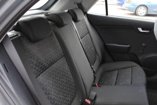 KIA RIO 1.0-100pk T-GDi AUTOMAAT ComfortLine Airco, Parkeersensoren achter, Bluetooth, stoel-en stuurwielverwarming, DAB+ radio