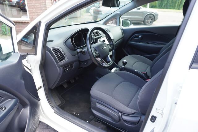 KIA RIO 1.2 CVVT DynamicLine NAVI CRUISE CAMERA