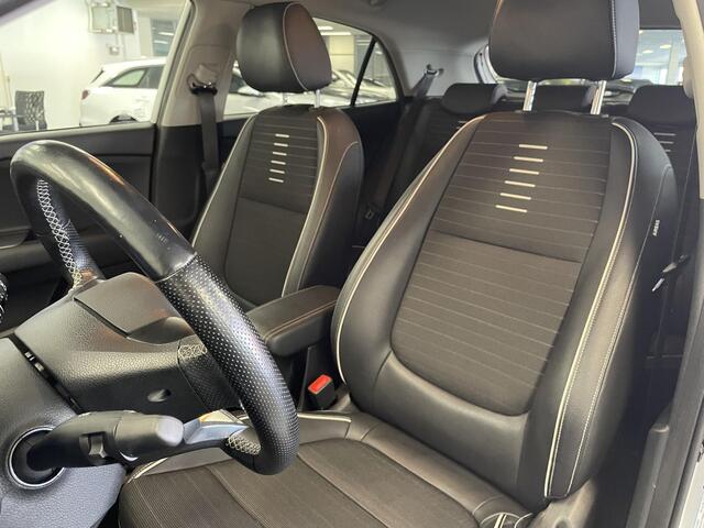 KIA RIO 1.0 TGDI GT-Line | 1e-EIG. | ORG.NL | CAMERA | STOELVERWARMING |
