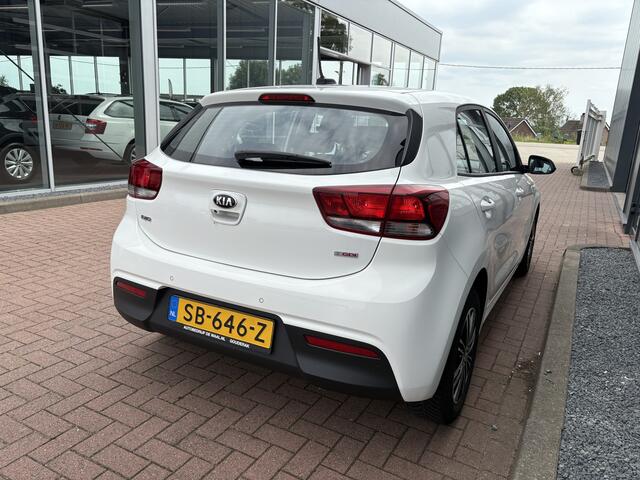 KIA RIO 1.0 T-GDi 100pk ComfortPLUSLine Navigator 5-drs. CAMERA/NAVI/CARPLAY/CRUISE/PDC