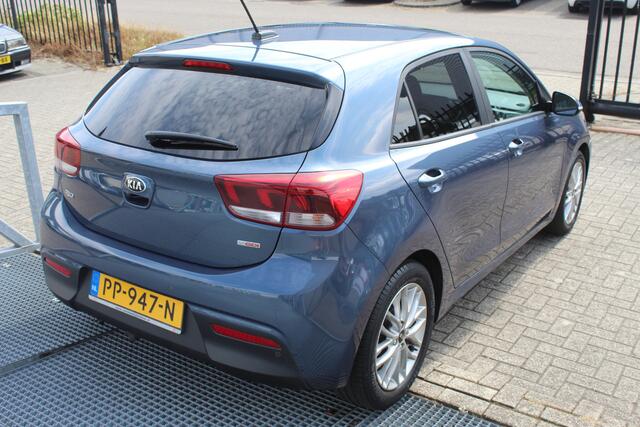 KIA RIO 1.0 TGDI 120 pk DynamicLine Navigatie/Cruise control/Keyless/Parkeersensoren/Achteruitrijcamera/Apple carplay/Airco/Trekhaak/16'' Lichtmetalen velgen.