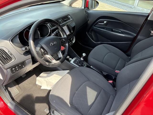 KIA RIO 1.2 CVVT DynamicLine // NAVi Camera info roel 0492-588951