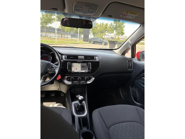 KIA RIO 1.2 CVVT DynamicLine // NAVi Camera info roel 0492-588951