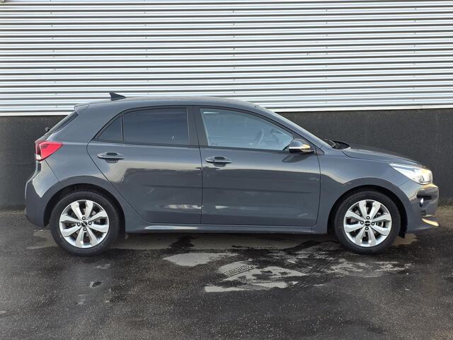 KIA RIO 1.0 T-GDi MHEV DynamicPlusLine Navigatie, Climate control, Cruise control, Privacy glass, LMV, Smart Key, Parkeersensoren achter,