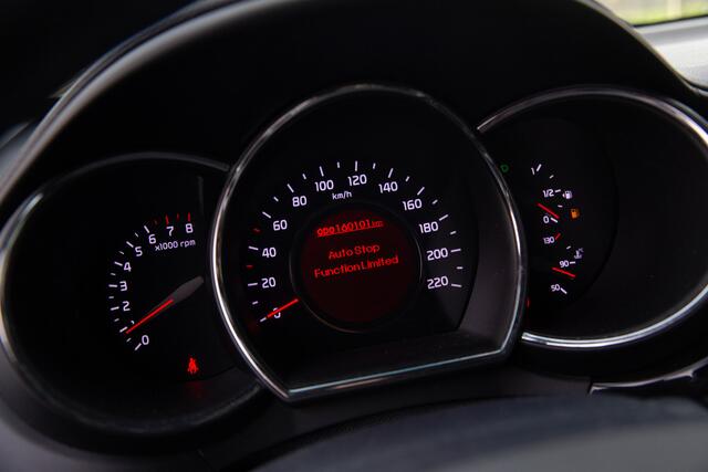 KIA RIO 1.2 CVVT ExecutiveLine , Achteruitrijcamera, Stuur/stoelverwarming,