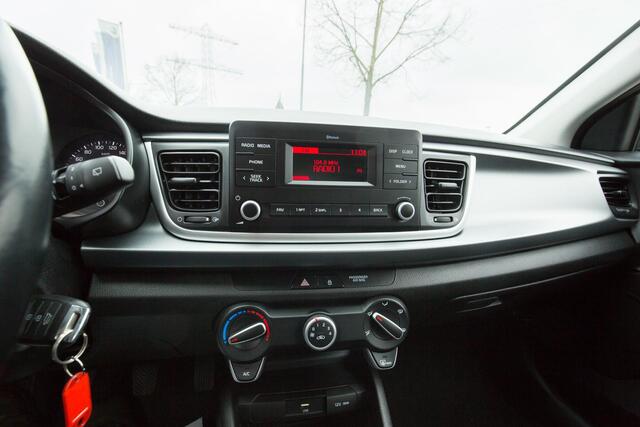 KIA RIO 1.2 Comfortline 1 jaar garantie