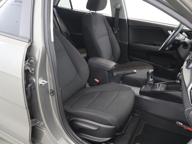 KIA RIO 1.0 T-GDi MHEV DynamicPlusLine | Keyless | Navigatie | Parkeercamera | Apple Carplay/Android Auto | Climate Control |