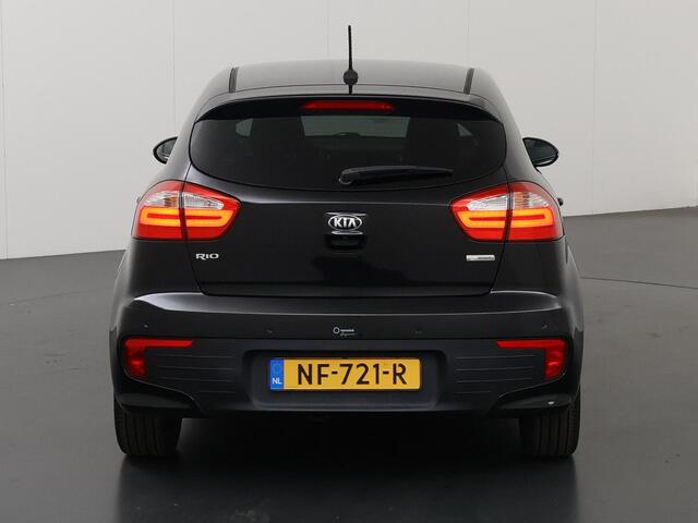 KIA RIO 1.2 CVVT ExecutiveLine | Navigatie | Stoel/Stuurwielverwarming | Parkeercamera | Climate Control | Parkeersensoren