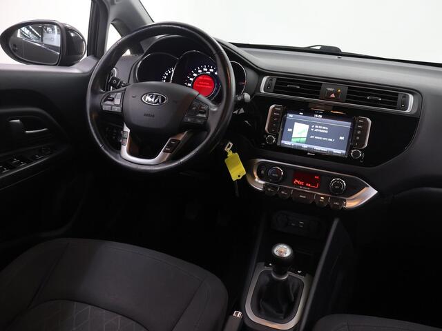 KIA RIO 1.2 CVVT ExecutiveLine | Navigatie | Stoel/Stuurwielverwarming | Parkeercamera | Climate Control | Parkeersensoren