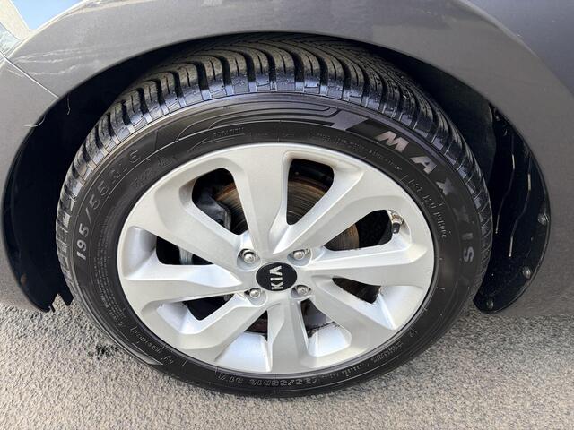 KIA RIO 1.2 CVVT DynamicLine | Cruise Control | Navigatie | Achteruitrijcamera | Climate Control