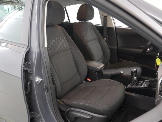 KIA RIO 1.0 T-GDi MHEV DynamicLine | Parkeercamera | Navigatie | Climate Control | Cruise Control |